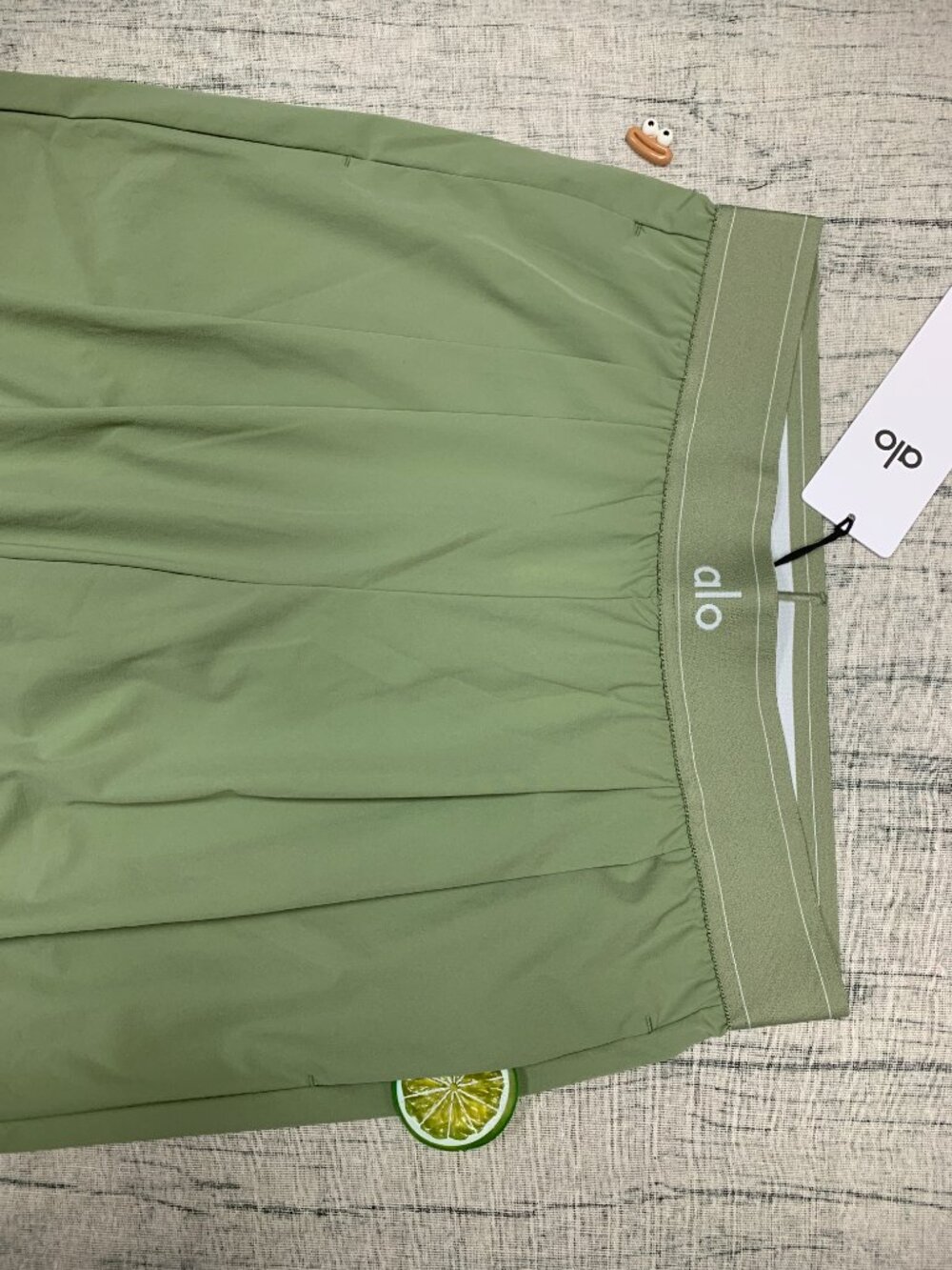 New ALO Yoga Dune Grass Urban Trouser ✨ Suit Up Regular 30" Inseam - Picture 10 of 11